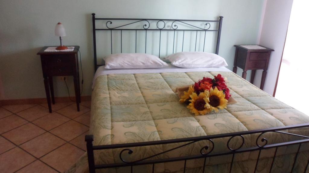 Agriturismo La Quiete Roncofreddo Phòng bức ảnh